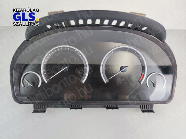 BMW 5 Gran Turismo (F07) 528 i Kilmterra (mszerfal egysg)