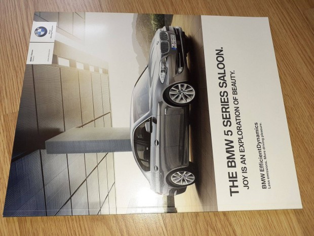 BMW 5 Limuzin prospektus - 2012, angol nyelv