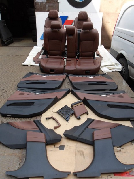 BMW 5-ÖS F07 GT hűthető/fűthető BELSŐ , SZAKADÁSMENTES BŐR  + AJTÓKÁR