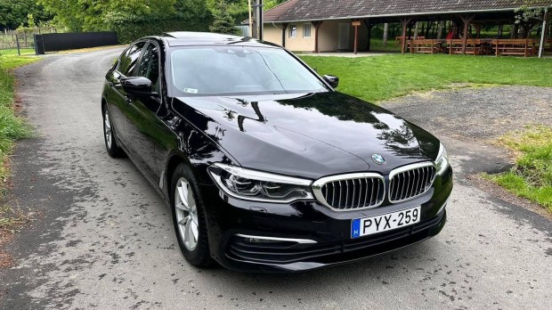 BMW 5-S Sorozat 520d (Automata) fs r!! Manu...