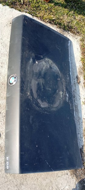 BMW 5 e28 csomagtérajtó