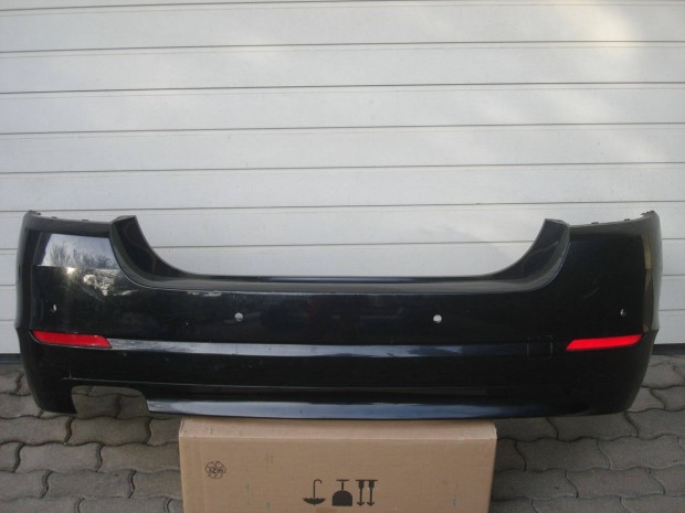 BMW 5-ös F10 4 radaros hátsó lökhárító 2010-től
