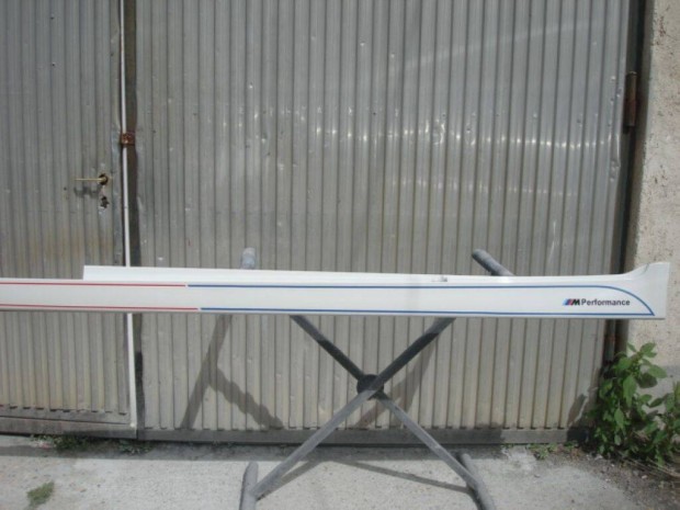 BMW 5-ös F10 F11 5 bal küszöb Spoiler A300 Alpinweis 2010-től Karcment