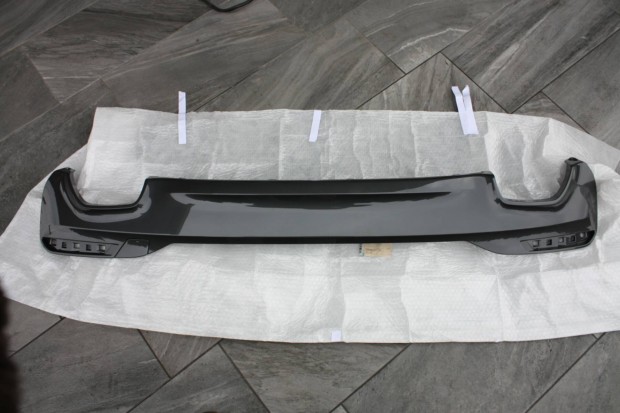 BMW 5-s G30/G31 hts lkhrt bett diffuzor 520d 530d 530e