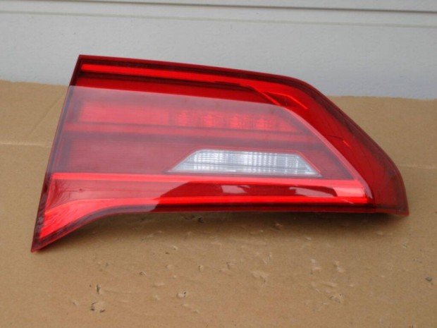 BMW 5-ös G31 csomagtér ajtó jobb hátsó LED lámpa 7388950 2017-től