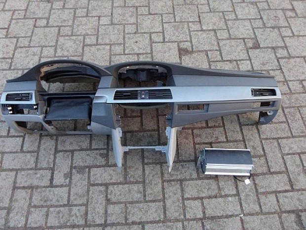 BMW 5-s sorozat Mszer fal jobb oldali lgzskkal E60-E61