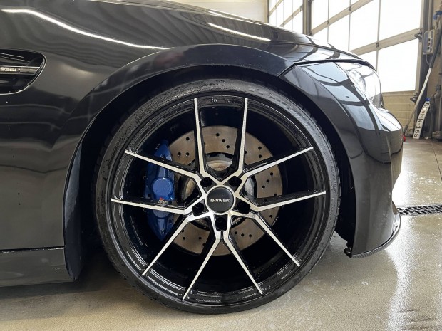 BMW 5x120 alufelni 19" friss ny�rigumival