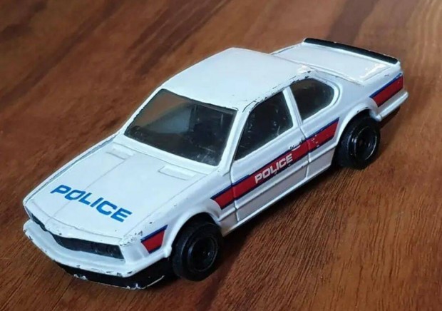 BMW 635 CSI Corgi 1:43 az 1980-as vekbl