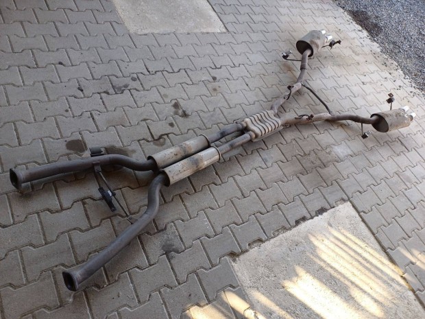 BMW 650i E63 E64 6 Sorozat V8 kipufogó rendszer