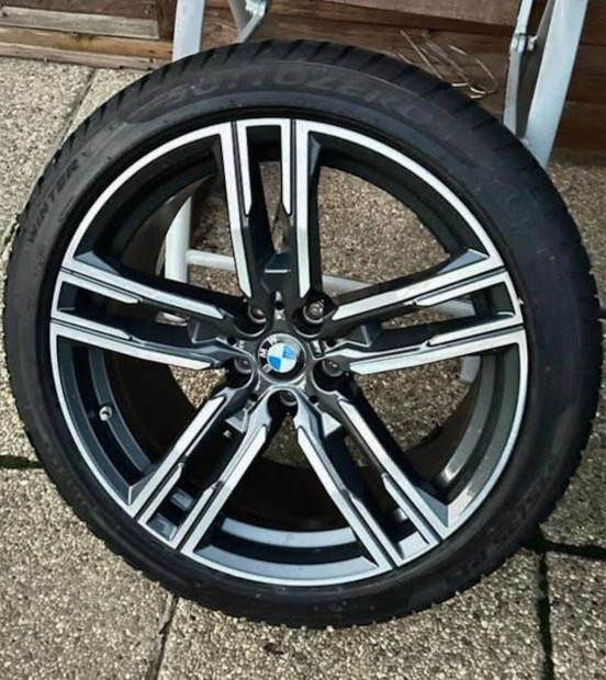 BMW 727M 19"-os tli kerk Pirelli Sottozero defekttr gumik, szenzor