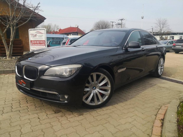 BMW 750i (Automata) Magas felszereltség Jó állapot