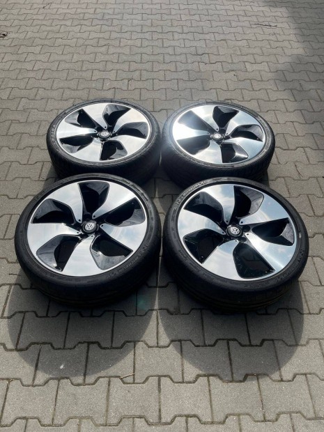 BMW 7,5X20 ET40 5x112 66,5 keveset futott felni garnitra elad!!!