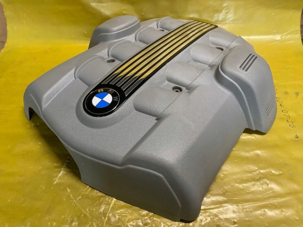 BMW 7 E65 Motorburkolat 7511559