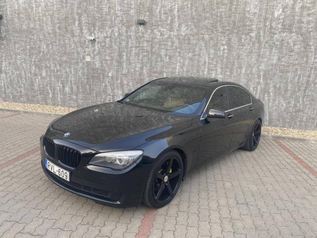 BMW 7-Es Sorozat 730d (Automata)