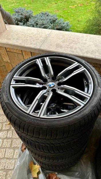 BMW 8-ra való téli felni garnitúra eladó!Szép állapotban!