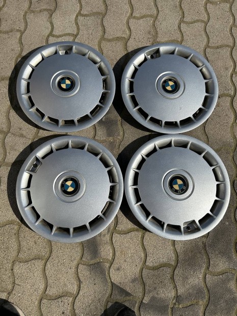 BMW E24 E28 E30 E34 E36 gy�ri d�szt�rcsa R15