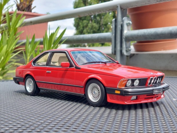 BMW E24 M6 1:18 Ottomobile 1/18