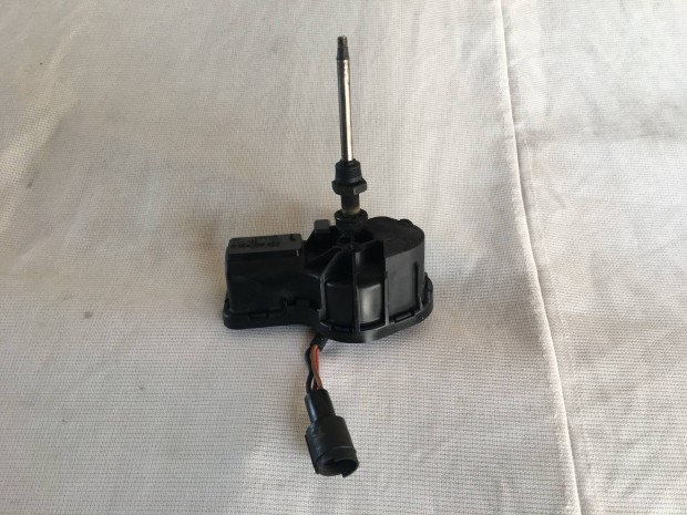 BMW E28 gyri Bosch fnyszr mos motor