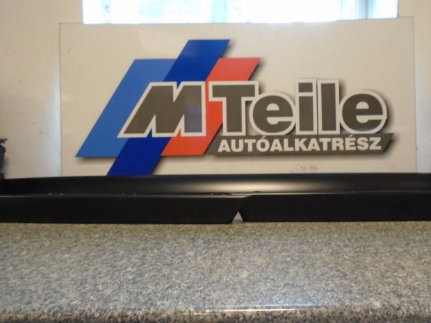 BMW E30 1987 09. -t�l H�ts� l�kh�r�t� bet�t szett /Gy�ri �j/