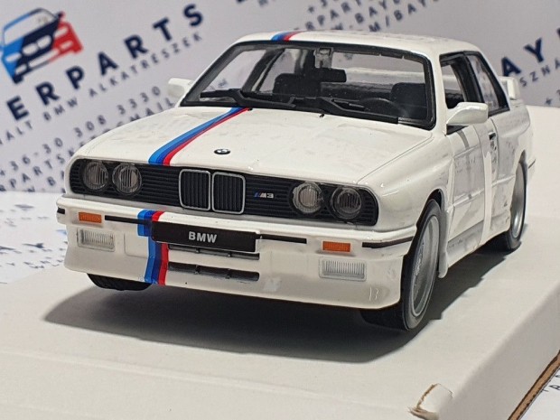 BMW E30 M3 (1988) - fehr  - Bburago - 1:24