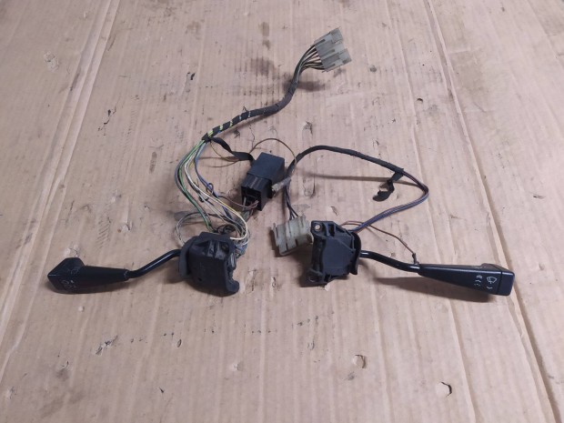 BMW E30 irányjelző és ablaktörlő karok eladók!