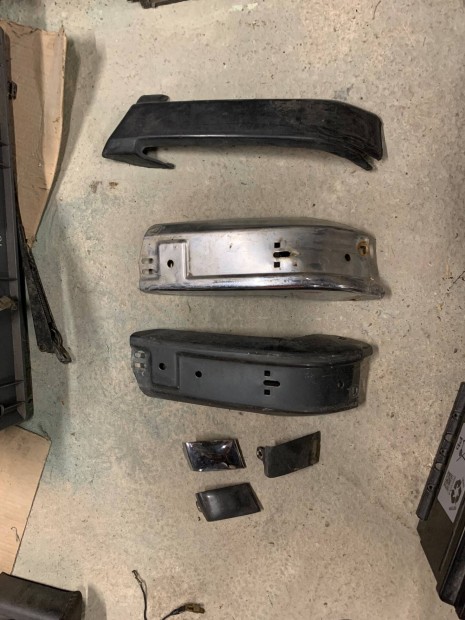 BMW E30 krm lkhrt sarok