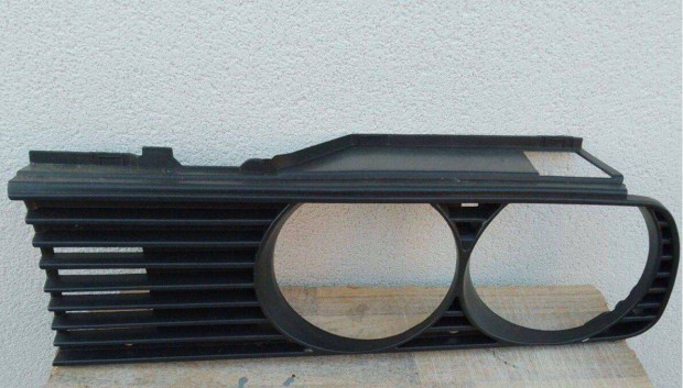 BMW E30 új bal fényszóró keret ('82-'90)