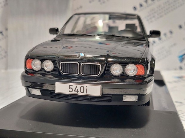 BMW E34 540i Touring -  MCG - 1:18 1/18 modellaut modell aut