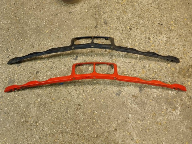 BMW E34 Bajusz léc gyári