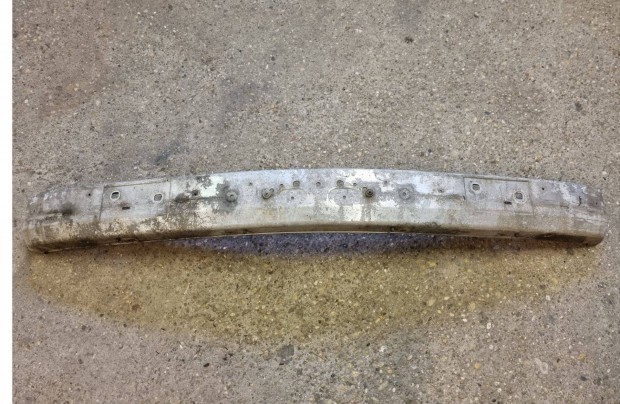 BMW E34 Lökhárító merevítő kereszttartó 51111944174