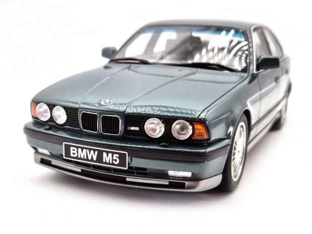 BMW E34 M5 (1991) - Otto - 1:18 1/18 modellautó modell autó