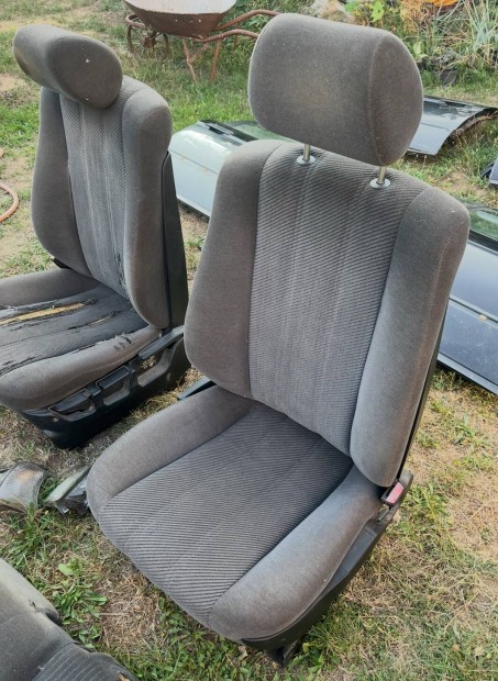 BMW E34 ülés pár méltányos áron