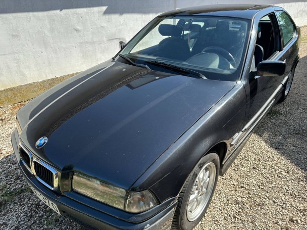 BMW E36 Compact 318ia