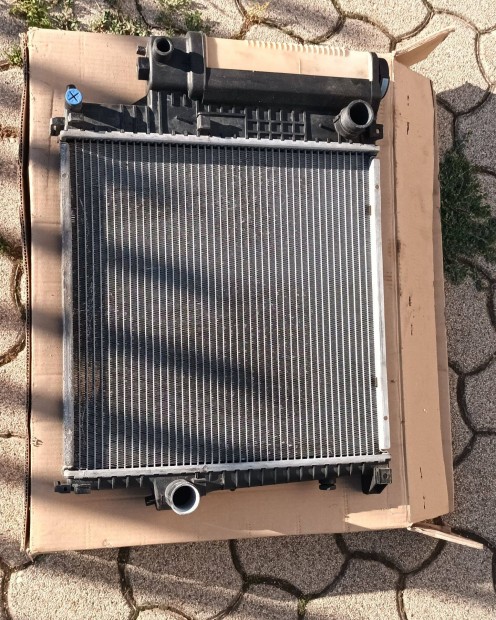 BMW E36 Jó Hűtö, Vizpumpa, Fűtés kapcs,Termosztát