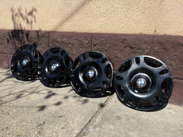 BMW E36 / E46 fekete dsztrcsa 15-s szett