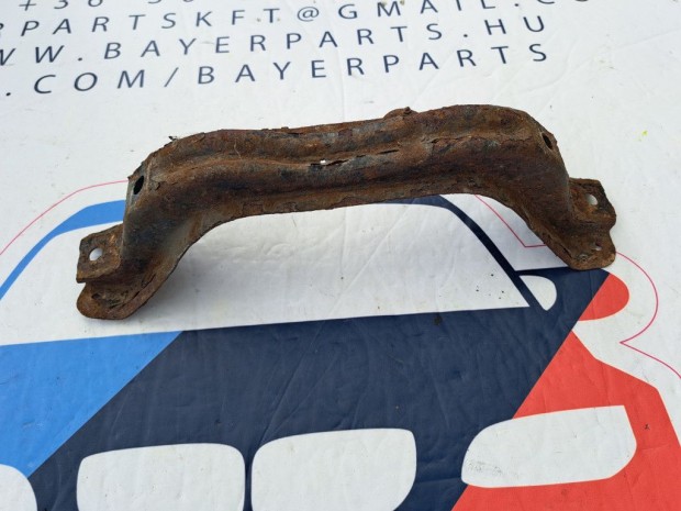 BMW E36 alsó merevítő - kardán elszabadulás gátló