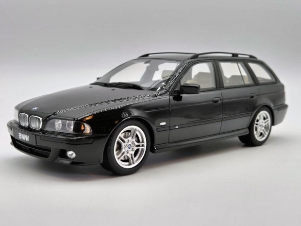 BMW E39 540i Touring M paket (2001) - Otto - 1:18