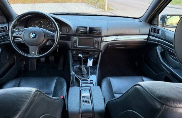 BMW E39 Ritka gyári fekete betétes M-tech váltógomb
