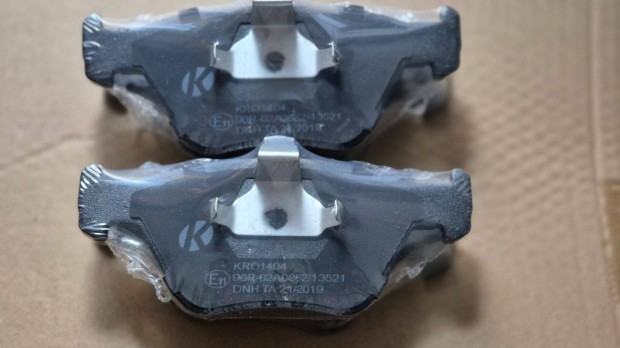 BMW E39, E46 Első Fékbetét 1404