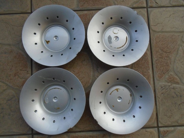 BMW E39 alufelni kupak / porv�d� szett (36.13-1 092 327)