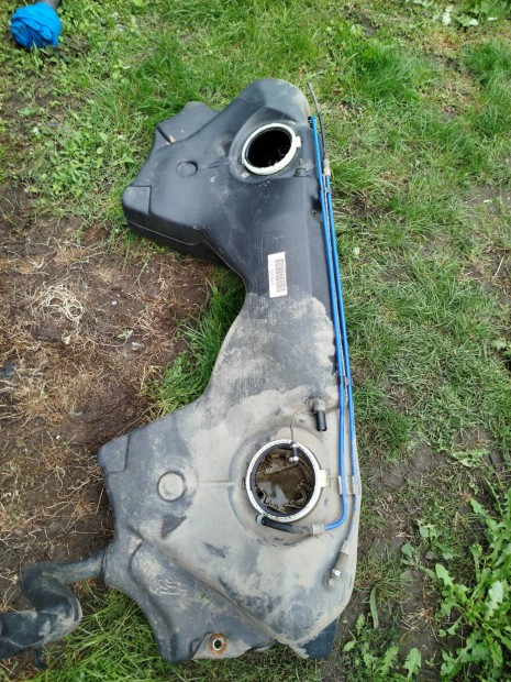 BMW E39 tank