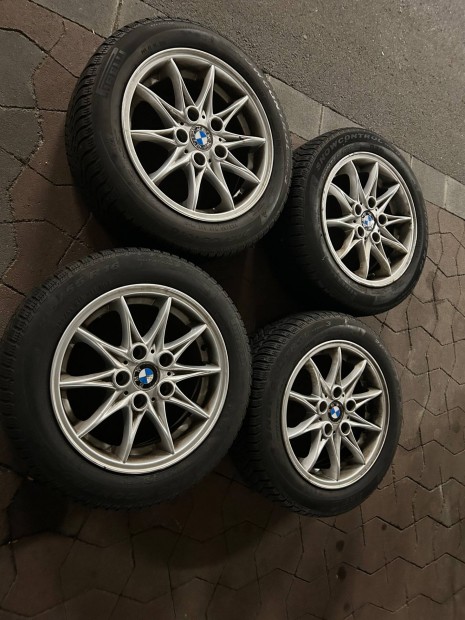 BMW E46 16 alufelni téli gumikkal