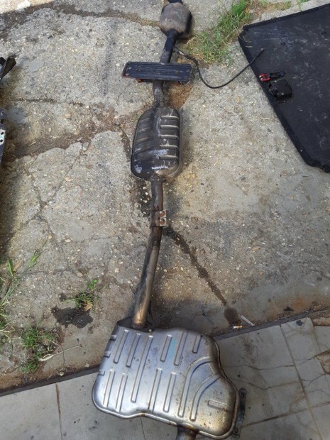 BMW E46 316 318 316ti 318ti compact kipufog� dob rendszer