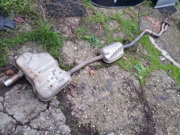 BMW E46 316 318 316ti 318ti compact lyukas kipufog� dob rendszer