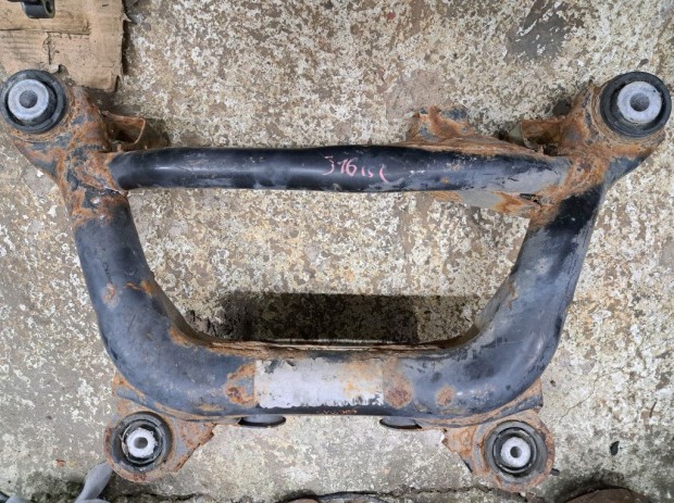 BMW E46 316i 318i 320i 323i 325i 328i 330i h�ts� benzines b�lcs� diff