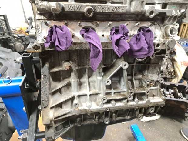 BMW E46 316i N42 N42B18A fztt motorblokk blokk motor