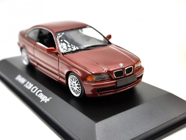 BMW E46 328ci coupe (1999) - bordó - Maxichamps - 1:43