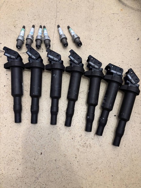 BMW E46 330i 7 db Ngk gy�jt�traf� 6 db Ngk gyertya