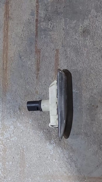 BMW E46 98 Bal els� s�rv�d� oldals� index ir�nyjelz� villog� b�ra 0144