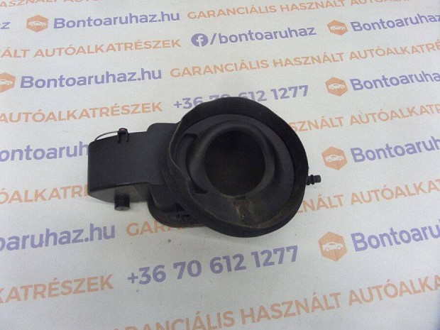 BMW E46 Compact Eladó gyári, bontott tankajtó fekete